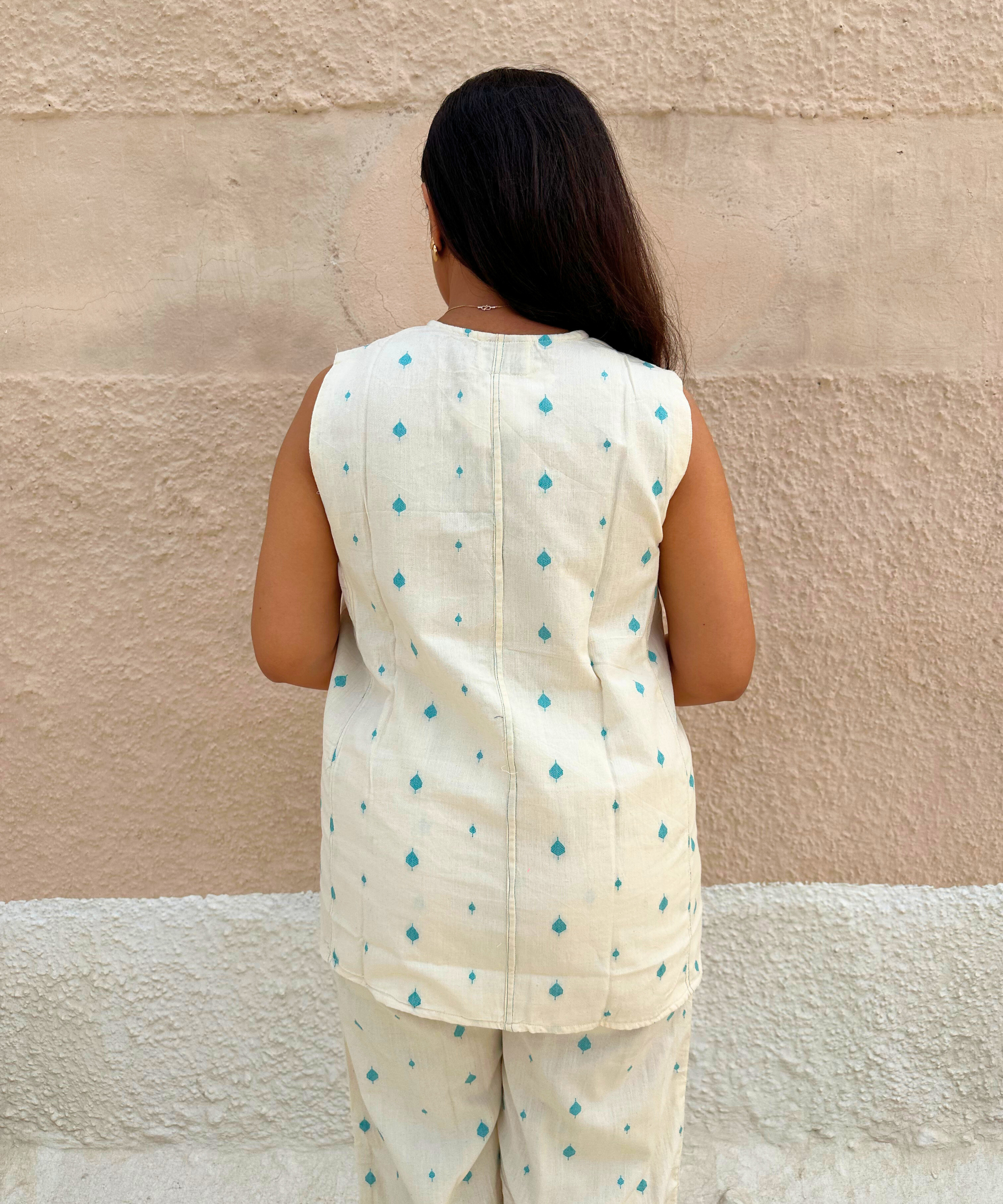 White Jamdani Loomed Set