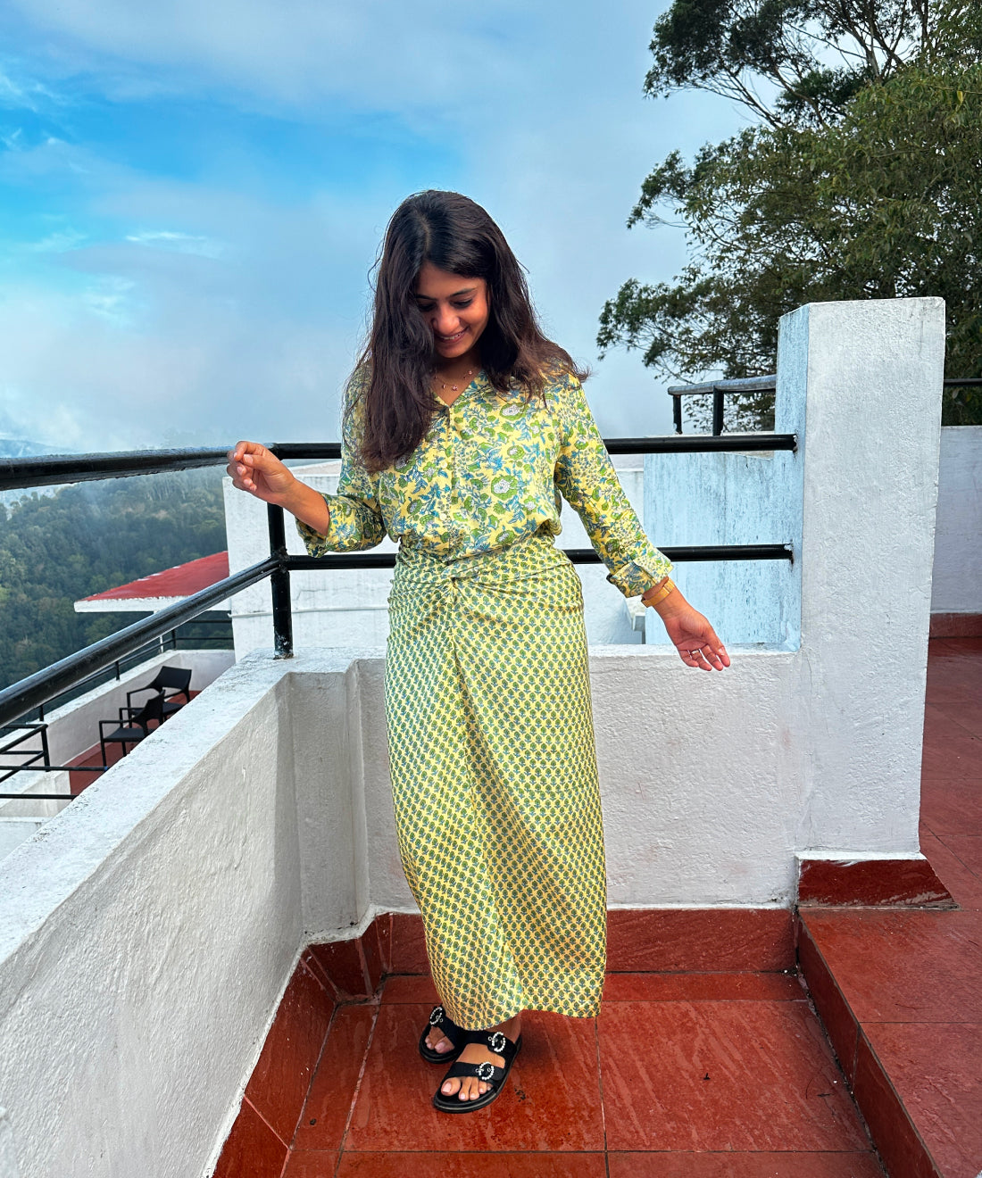 Sera Tie-Up Skirt with Shirt in Garden Glory Print